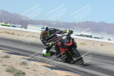 media/Oct-30-2025-Racers Edge (Thu) [[dabbdaf680]]/3-B Group/Session 3 (Turn 15 Inside)/